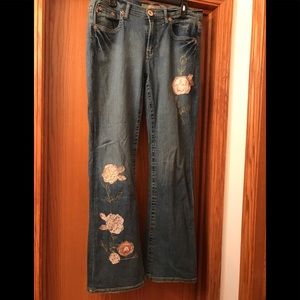 Ladies embroidered jeans
